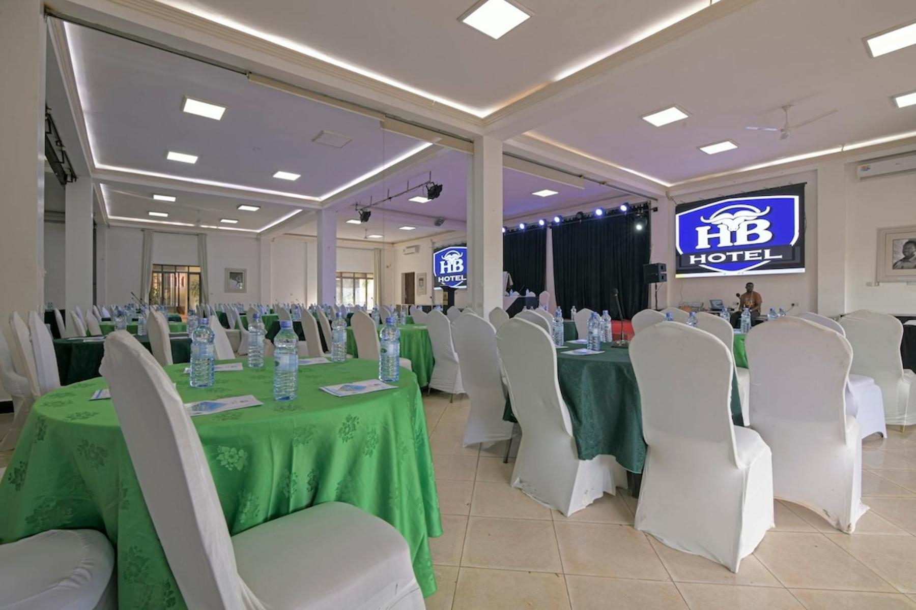 Hoima Buffalo Hotel & Business Hub Ltd Exteriér fotografie